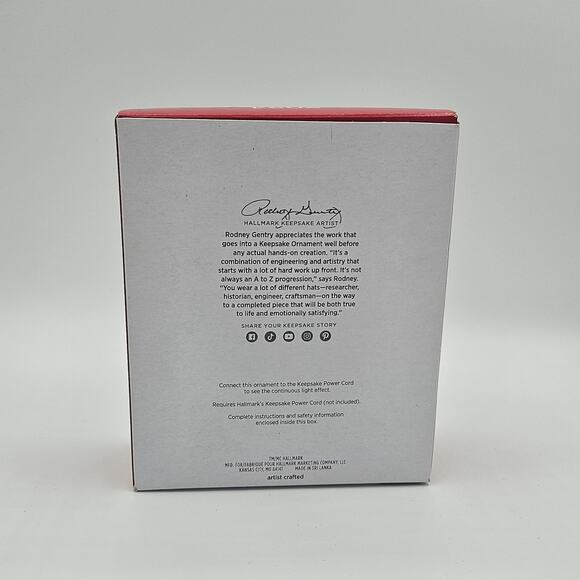 Hallmark Gremlins 40th Anniversary Keepsake Magic Light Ornament 2024 - Picture 4 of 5